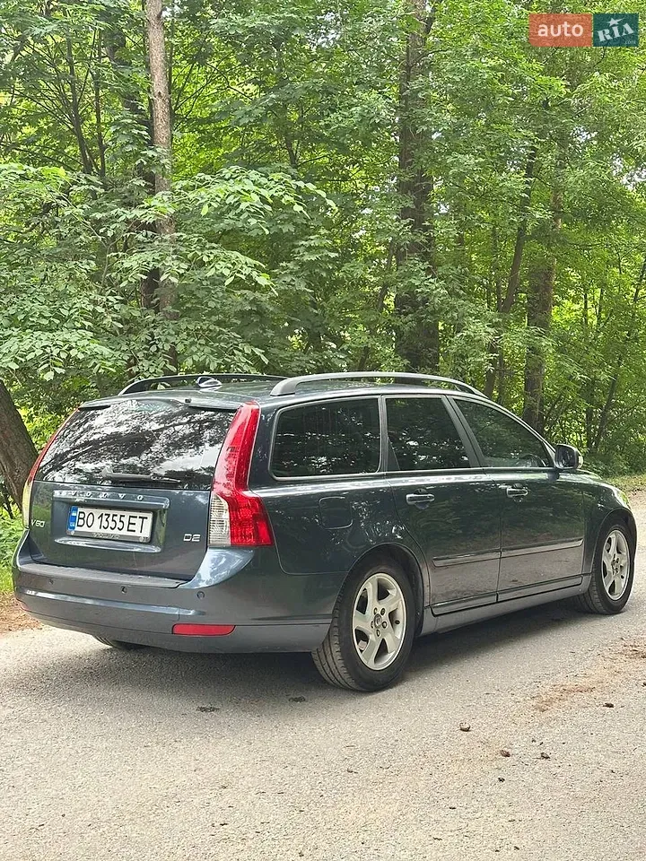 Volvo V50 2011 photo 5
