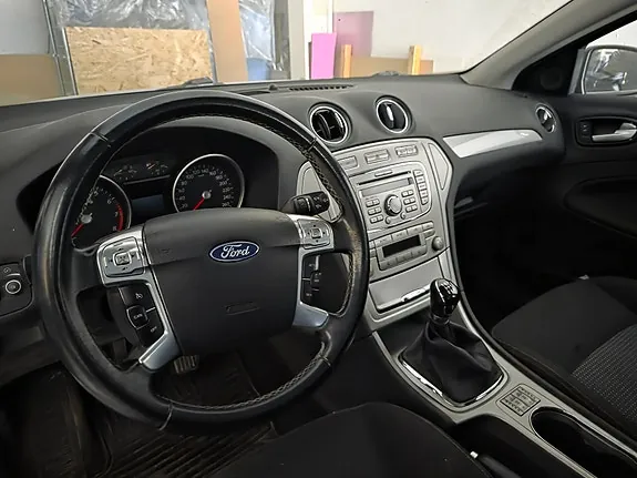 Ford Mondeo 2010 photo 5