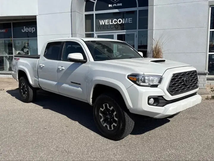 Toyota Tacoma 2023 photo 3