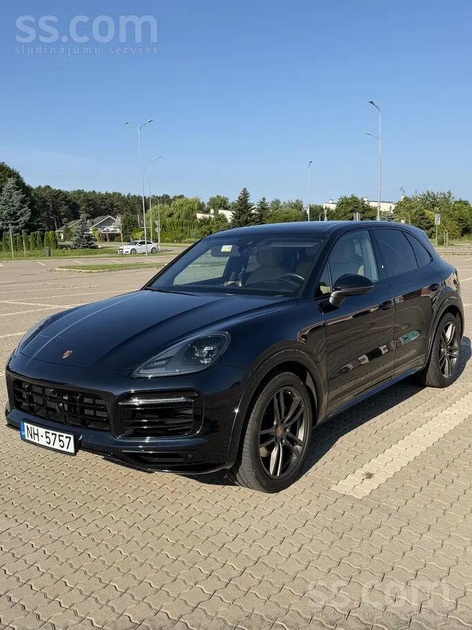 Porsche Cayenne 2022 photo 2