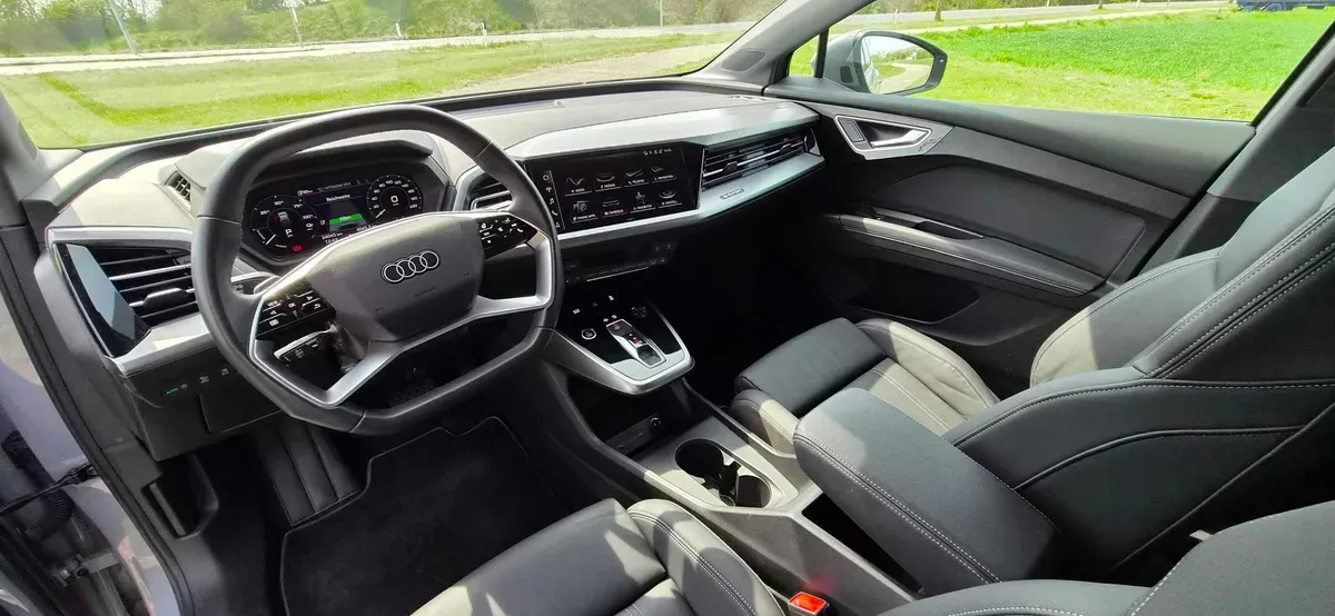 Audi Q4 Sportback 2023 photo 3