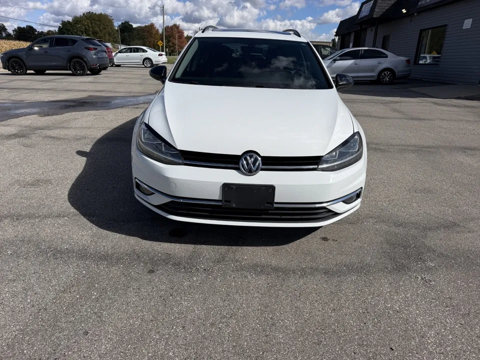 Volkswagen Golf Sportwagen 2018 photo 2