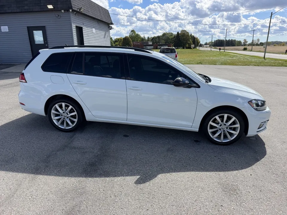 Volkswagen Golf Sportwagen 2018 photo 4