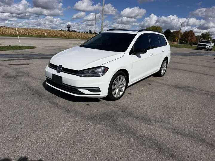 Volkswagen Golf Sportwagen