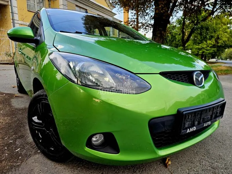 Mazda 2 2008 photo 3