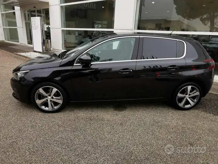 Peugeot 308 2018 photo 3