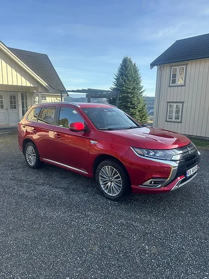 Mitsubishi Outlander 2020 photo 2