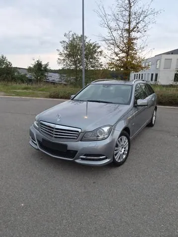 Mercedes-Benz C200