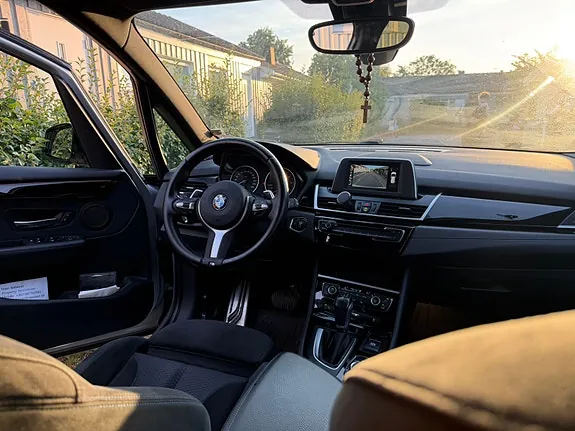 BMW 218D 2017 photo 4
