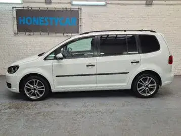 Volkswagen Touran 2014 photo 2