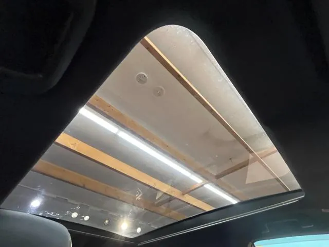 Toyota Corolla Cross 2023 photo 3