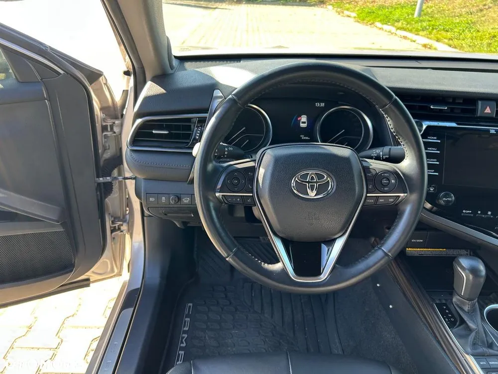 Toyota Camry 2019 photo 5