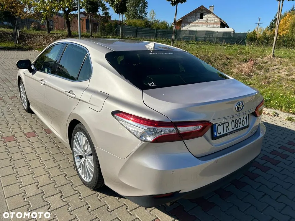 Toyota Camry 2019 photo 2