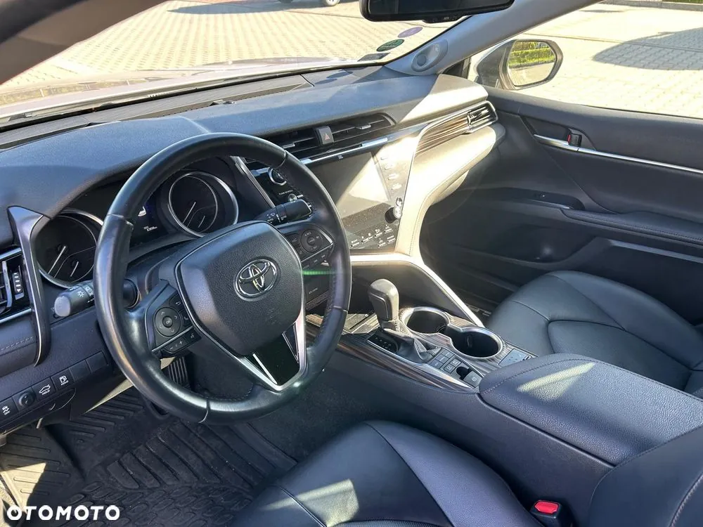 Toyota Camry 2019 photo 4