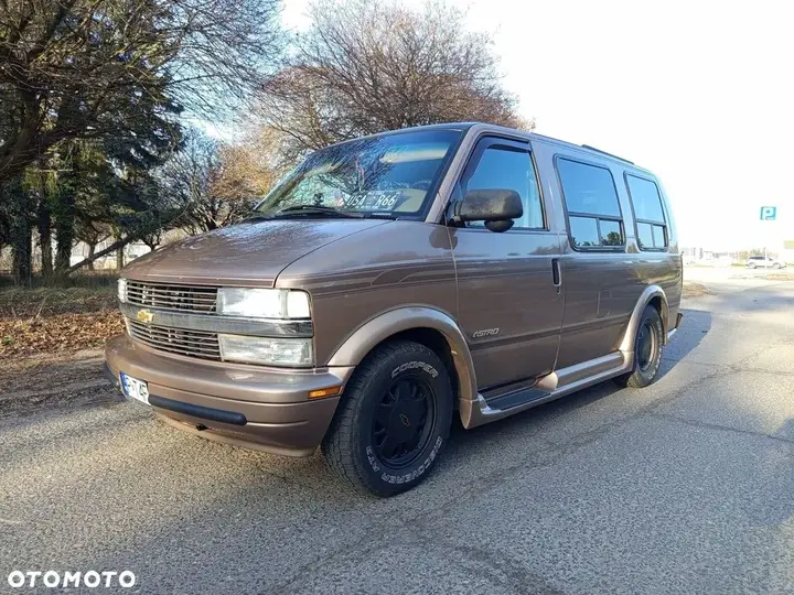 Chevrolet Astro 1998 photo 2