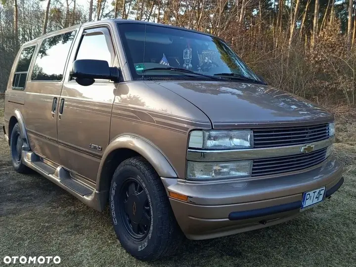 Chevrolet Astro