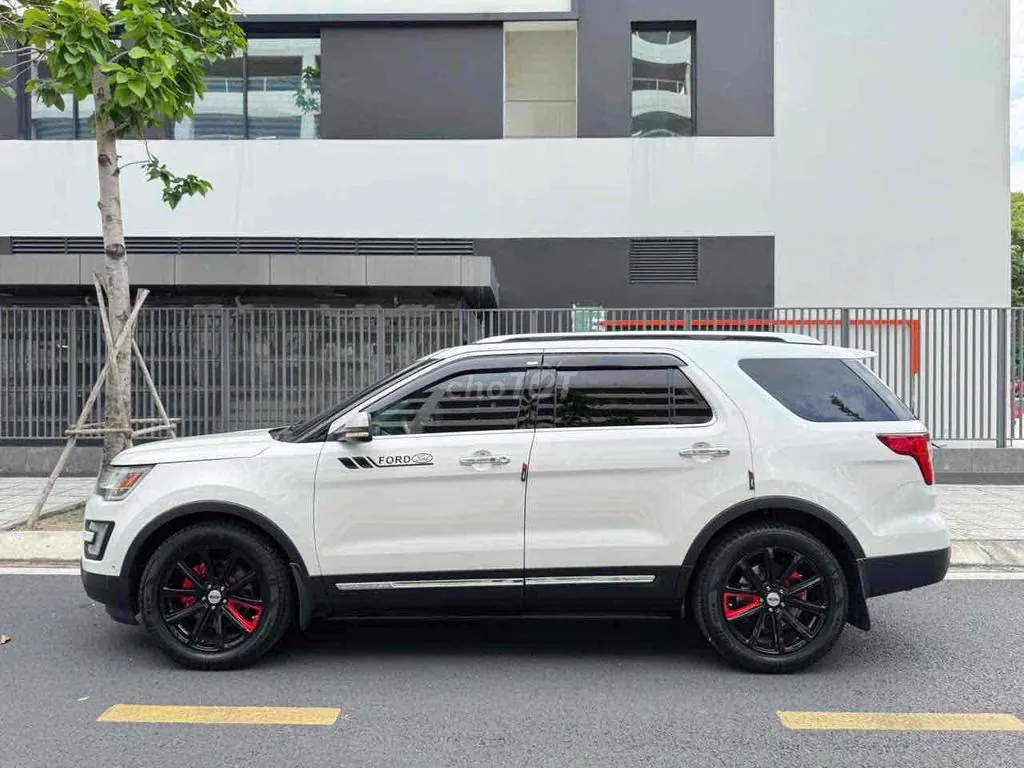 Ford Explorer 2017 photo 4