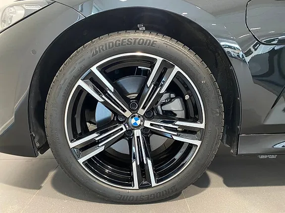 BMW 330E 2025 photo 3