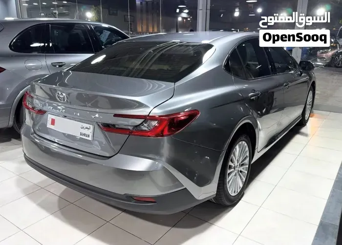 Toyota Camry 2025 photo 2