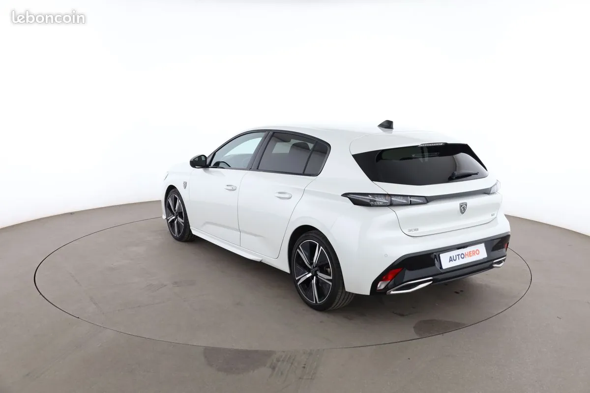 Peugeot 308 2022 photo 2