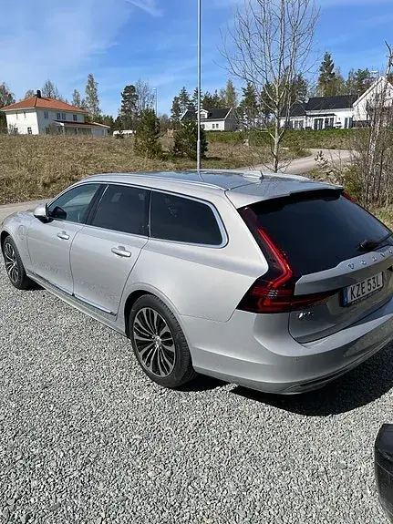 Volvo V90 2023 photo 2