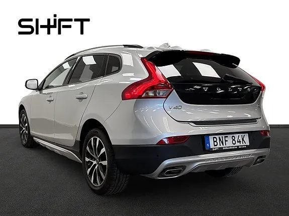 Volvo V40 Cross Country 2019 photo 5