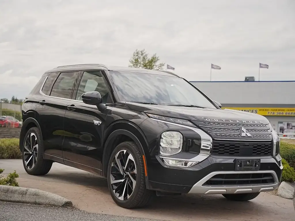 Mitsubishi Outlander 2023 photo 4
