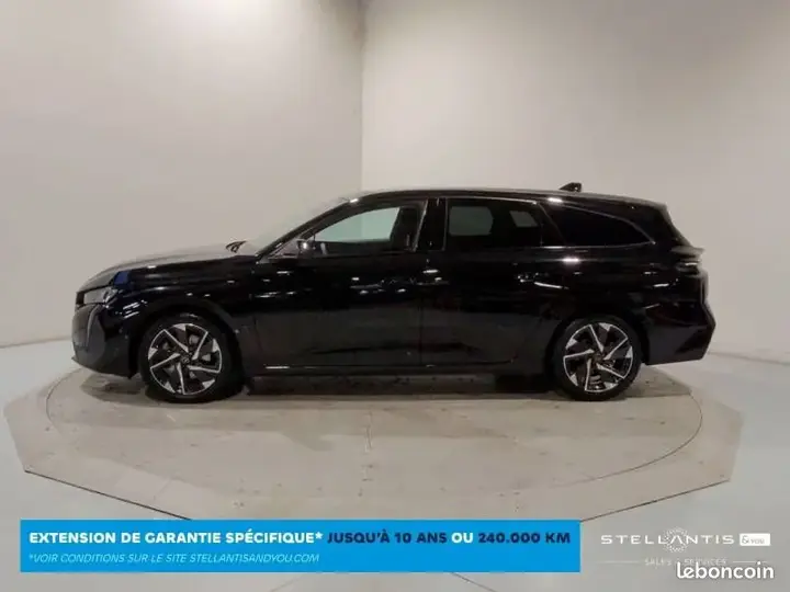 Peugeot 308 2022 photo 2