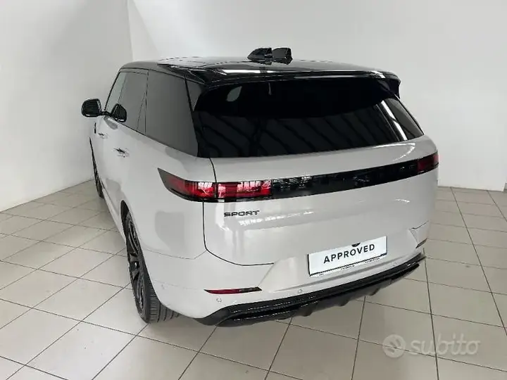 Land Rover Range Rover Sport 2026 photo 2