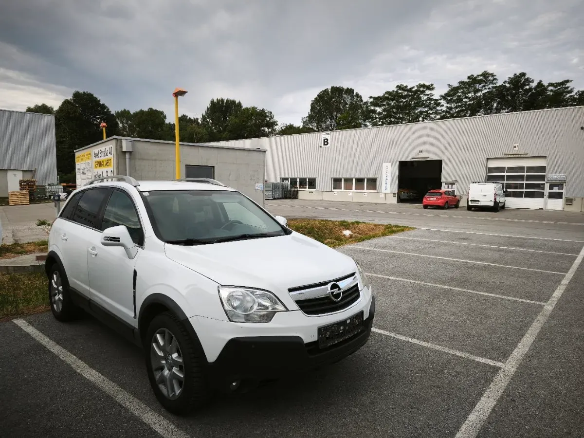 Opel Antara 2010 photo 3