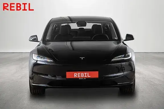 Tesla Model 3 2024 photo 3