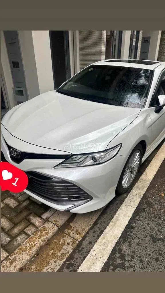 Toyota Camry 2019 photo 2