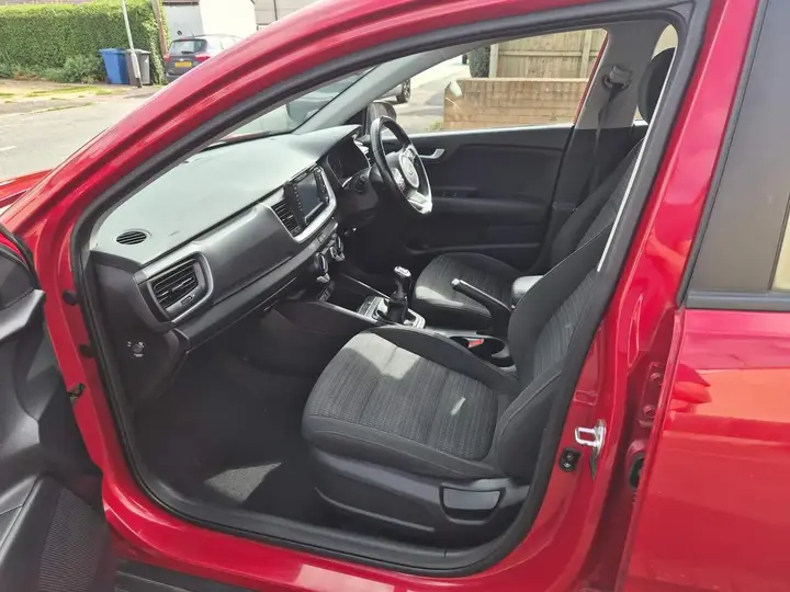 Kia Stonic 2018 photo 5