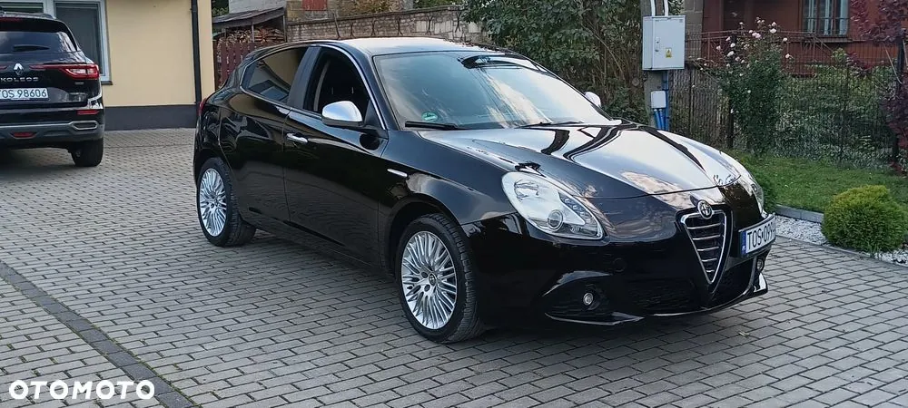 Alfa Romeo Giulietta 2012 photo 2