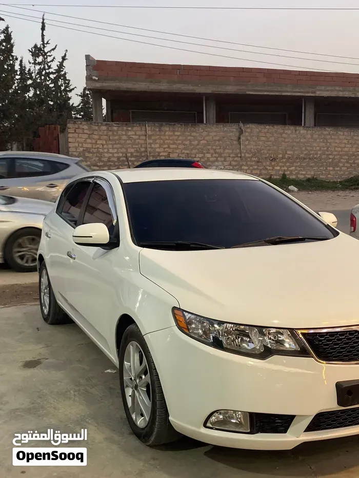 Kia Forte 2012 photo 3