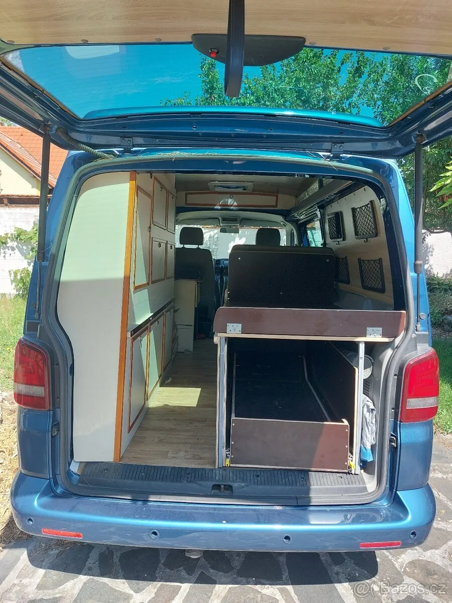Volkswagen T5 2010 photo 5