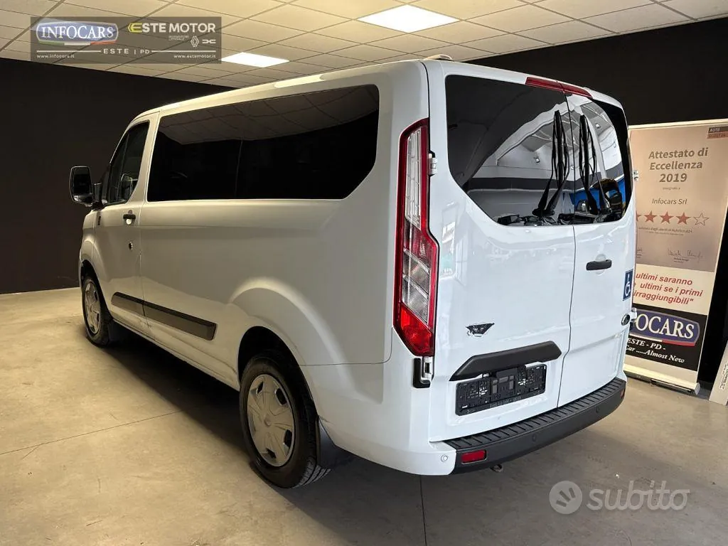 Ford Tourneo Custom 2019 photo 2
