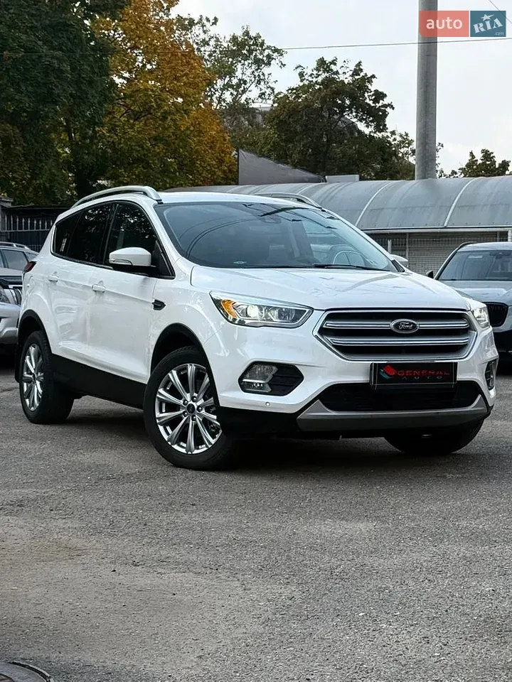 Ford Escape 2018 photo 3