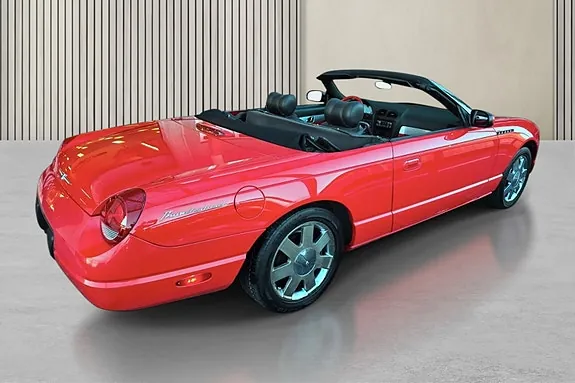 Ford Thunderbird 2003 photo 3