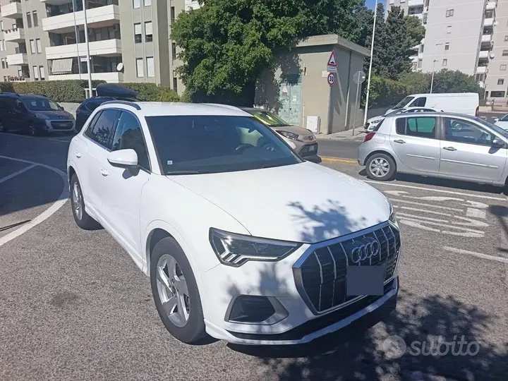 Audi Q3 2023 photo 3