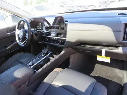 Nissan Pathfinder 2024 photo 5