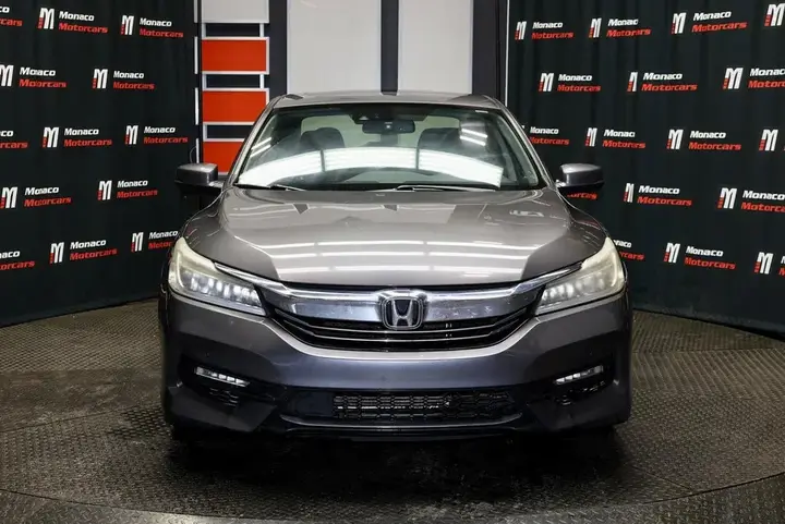 Honda Accord 2017 photo 2