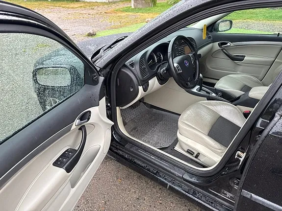 Saab 9-3 2005 photo 4
