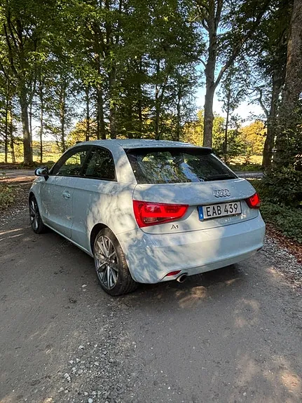 Audi A1 2012 photo 3