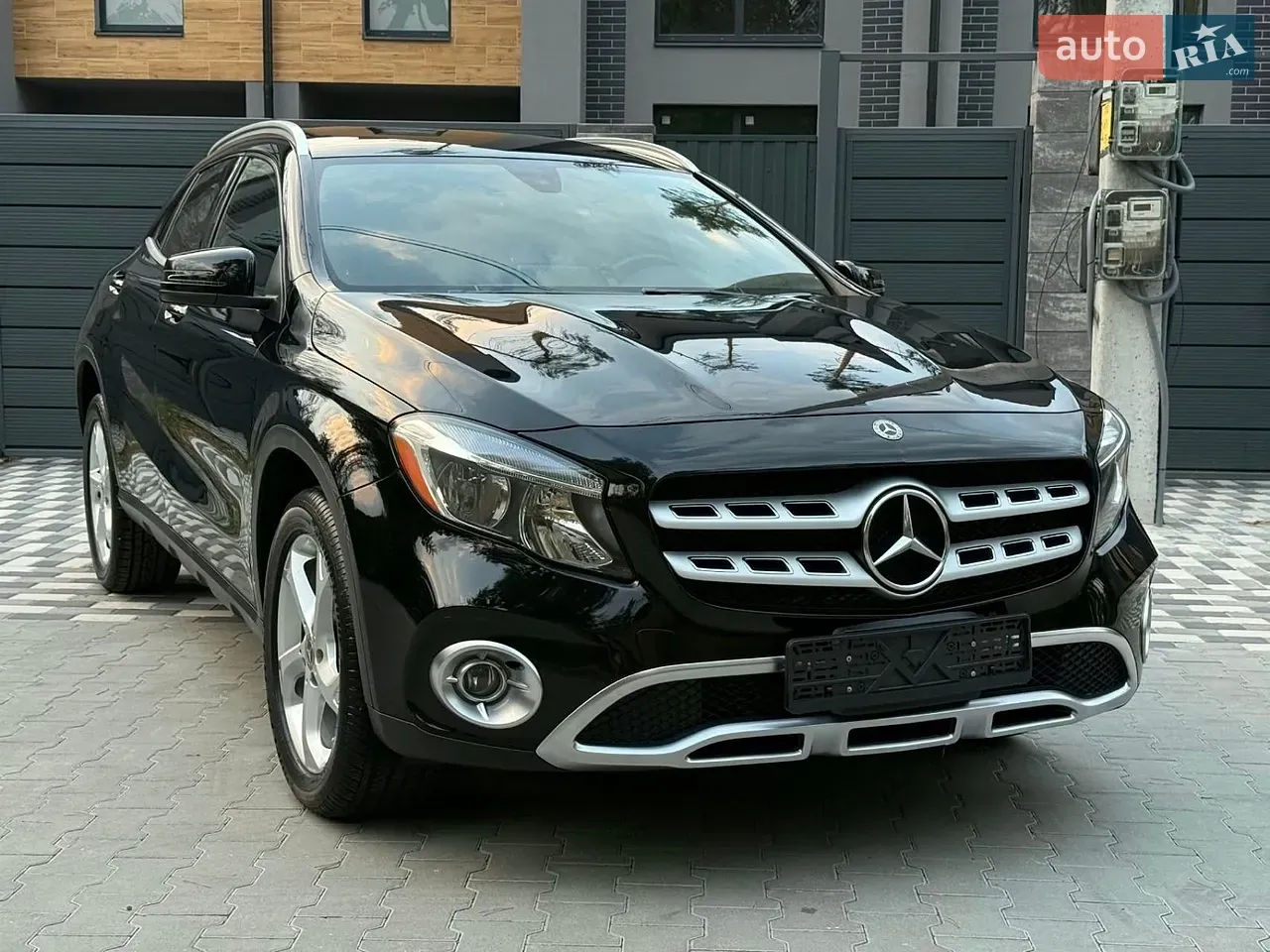 Mercedes-Benz Gla Class 2018 photo 3