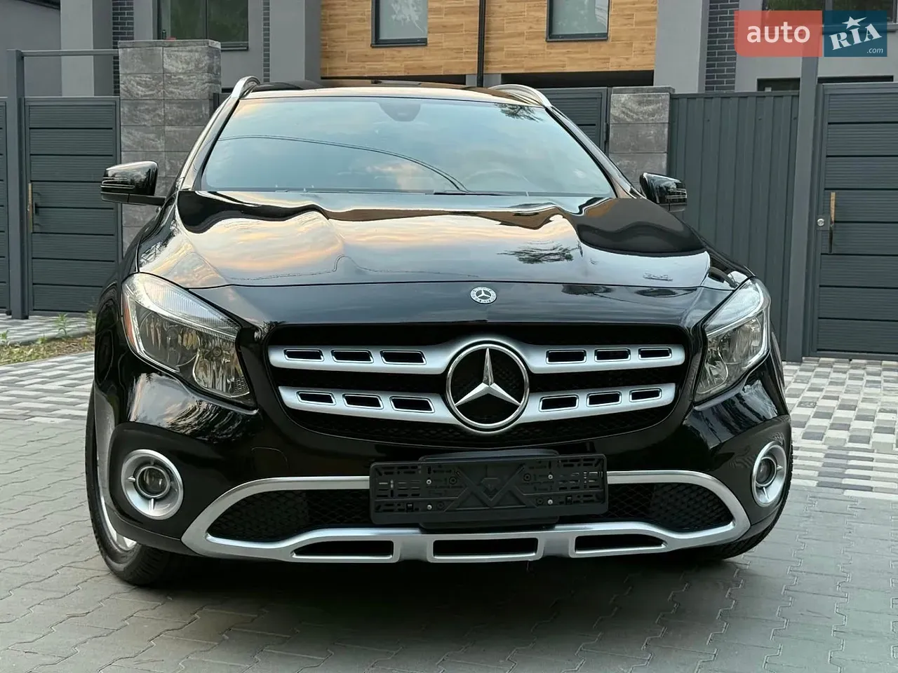 Mercedes-Benz Gla Class 2018 photo 4