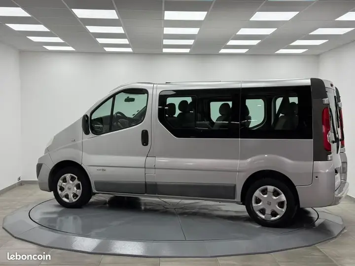 Renault Trafic 2007 photo 3