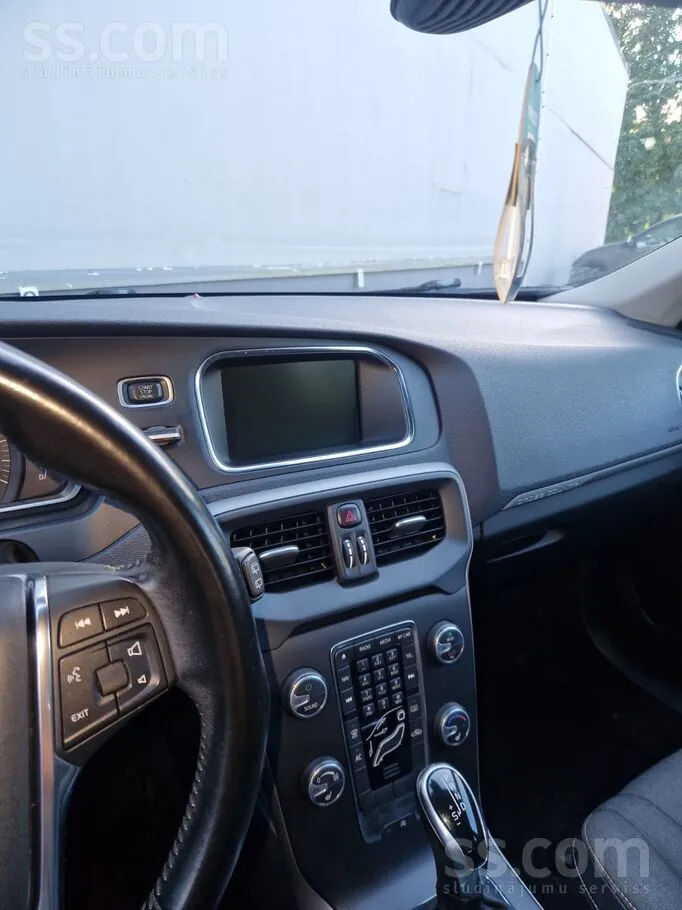 Volvo V40 2013 photo 5