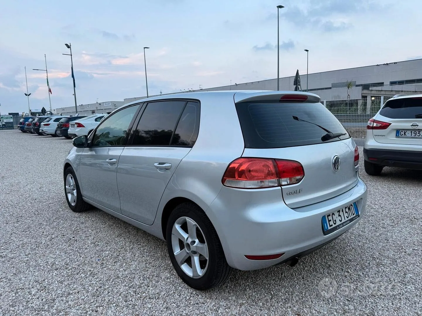 Volkswagen Golf 2011 photo 5