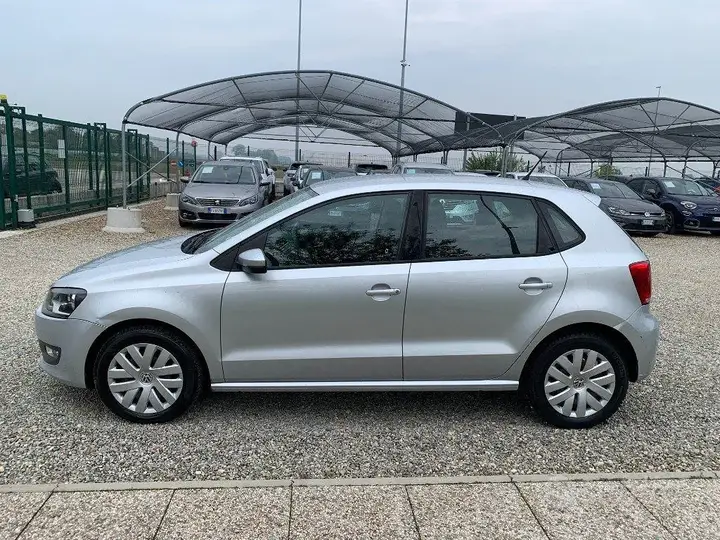 Volkswagen Polo 2013 photo 2